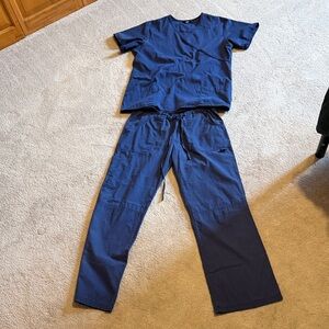 Size M Navy Scrub Set